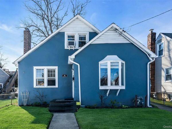 60 Cherry Street , Massapequa, NY 11758