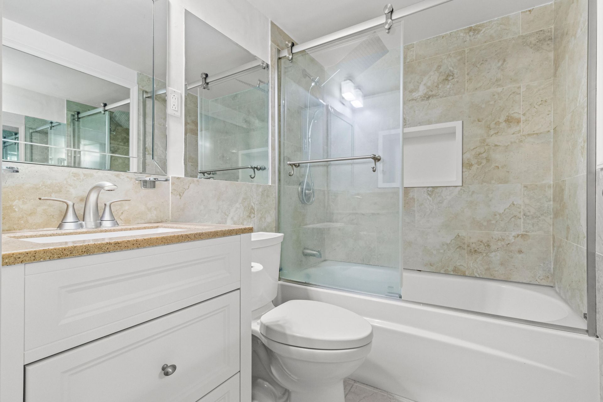 3580 S Ocean Boulevard, Unit 2a, South Palm Beach, FL 33480 Photo