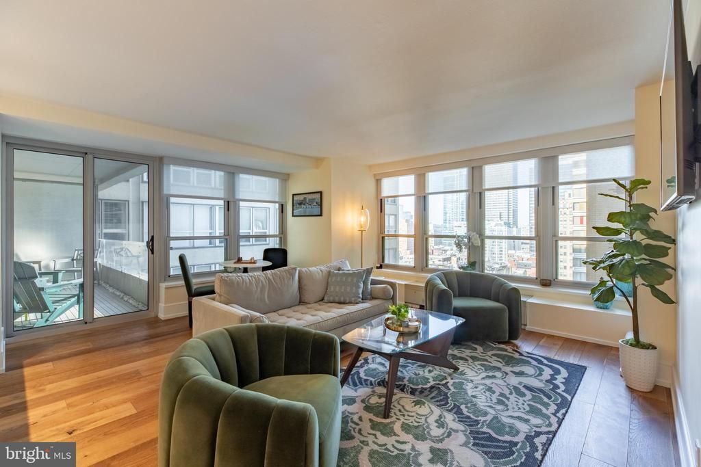 226 30 W Rittenhouse Square, Unit 1501, Philadelphia, PA 19103 Main Photo