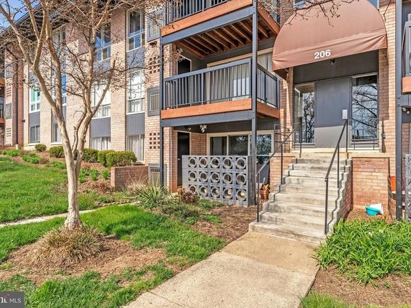 206 PARK TERRACE COURT SE, Unit 38, VIENNA, VA 22180