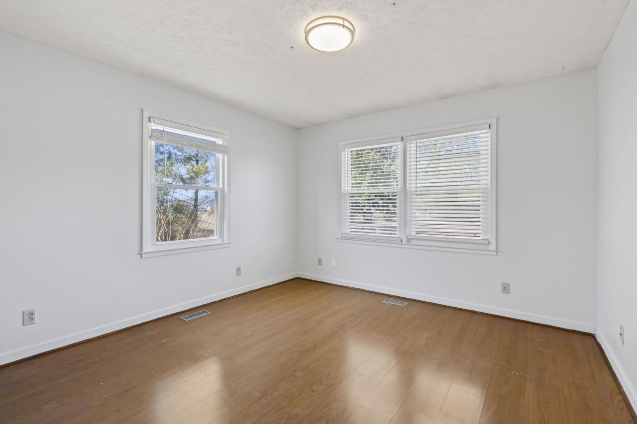 7638 Highway 905  Photo 14