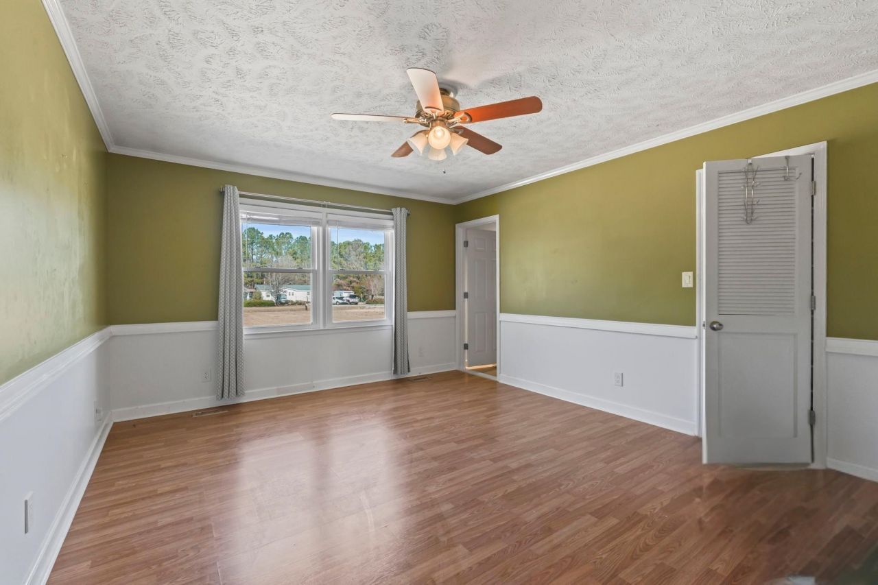 7638 Highway 905  Photo 18