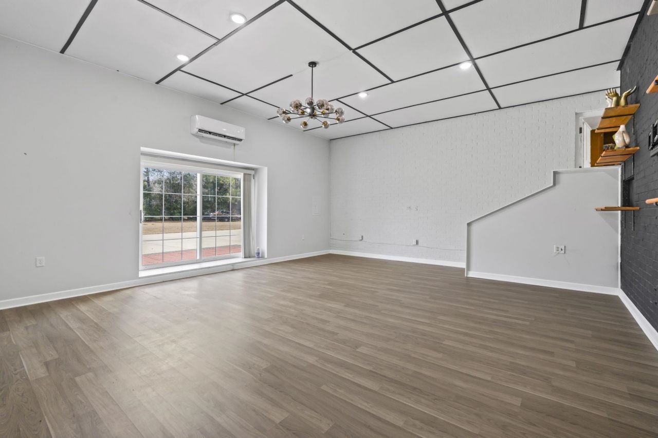 7638 Highway 905  Photo 22