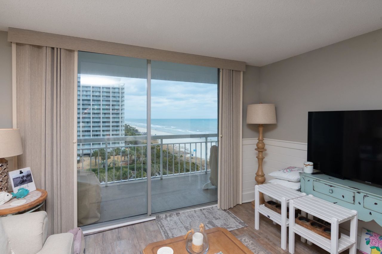 9820 Queensway Blvd.  Photo 13