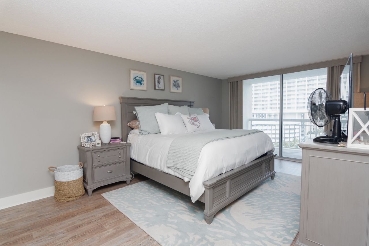 9820 Queensway Blvd.  Photo 33