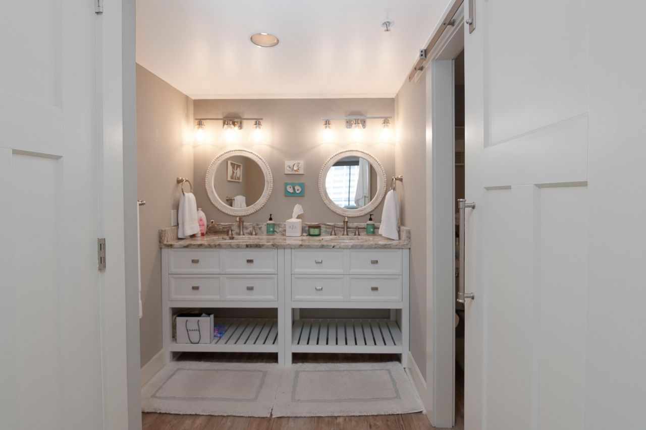 9820 Queensway Blvd.  Photo 41