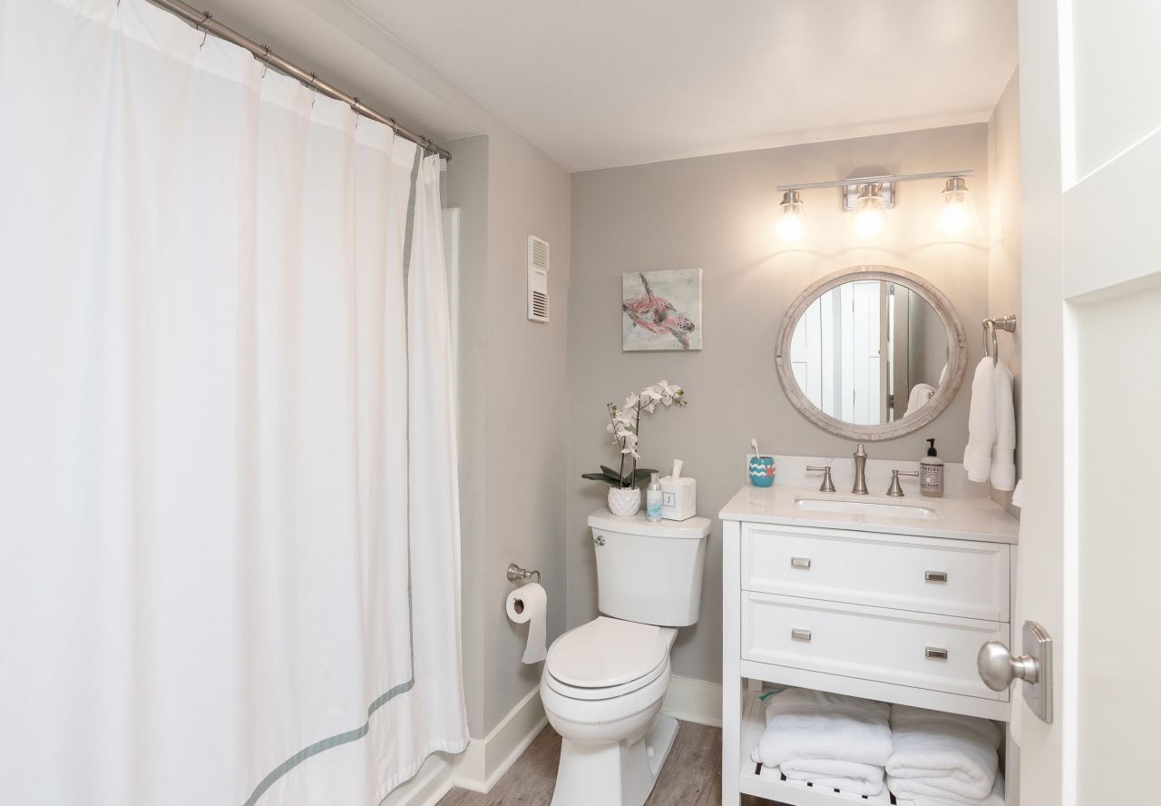 9820 Queensway Blvd.  Photo 46