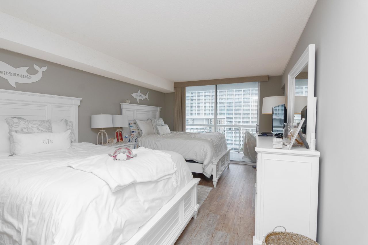 9820 Queensway Blvd.  Photo 49