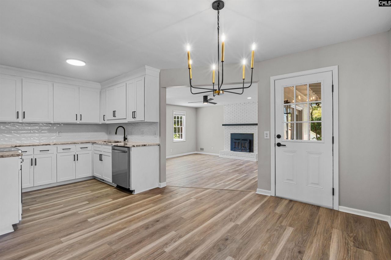 105 May Morning Court  Photo 11