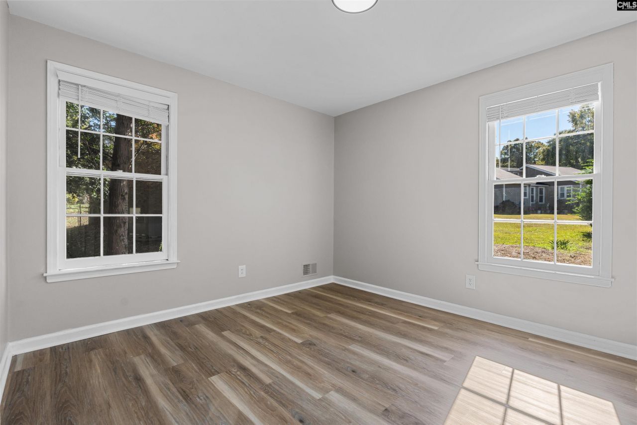 105 May Morning Court  Photo 18