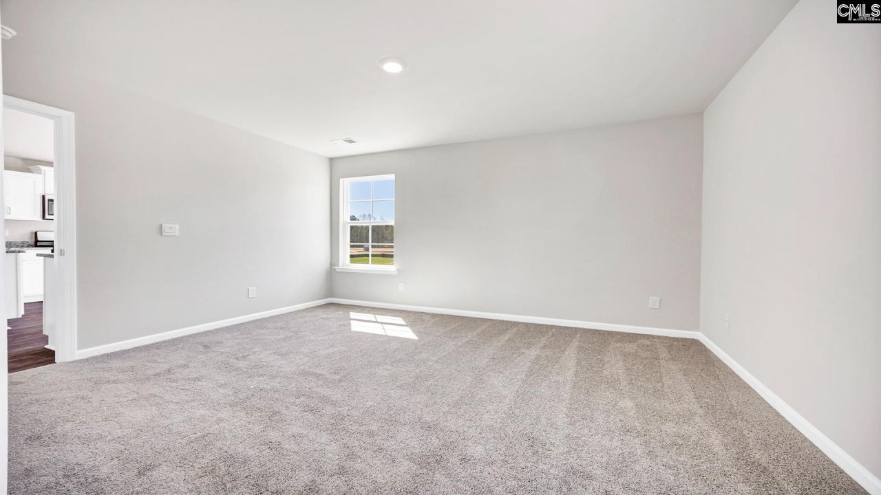 160 Stamford Road  Photo 16