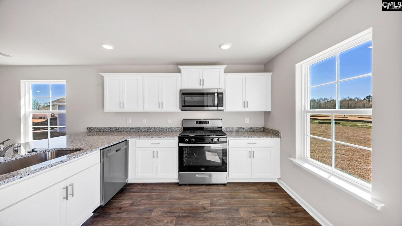 160 Stamford Road  Photo 4