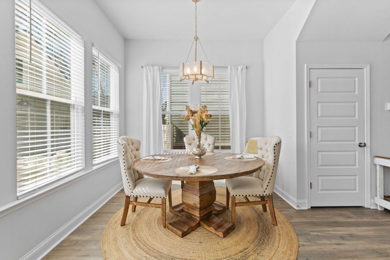 101 W Respite Lane Photo 10