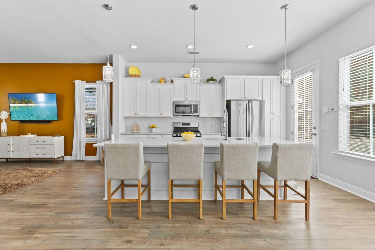 101 W Respite Lane Photo 9