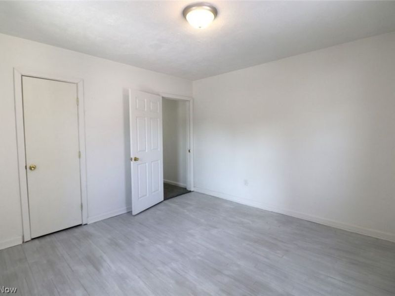 134 El Villa Way, Steubenville, OH 43952 Photo 11