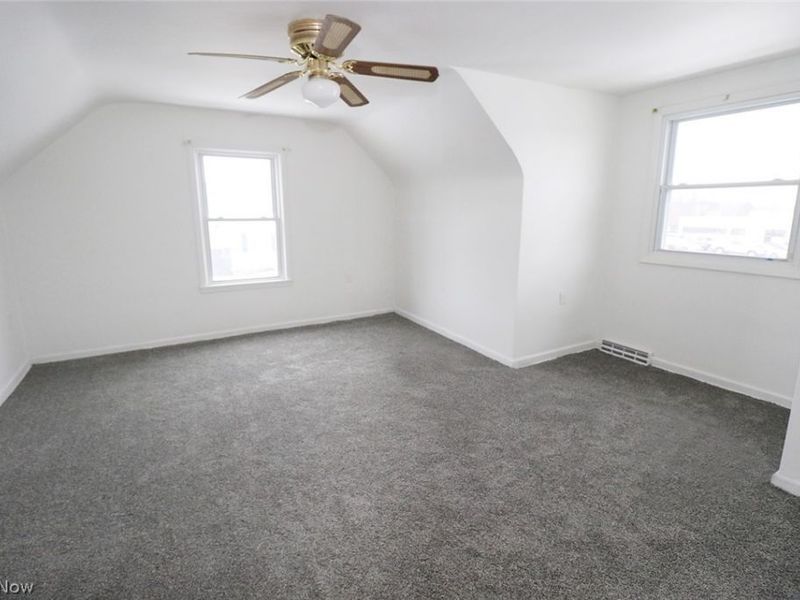 134 El Villa Way, Steubenville, OH 43952 Photo 20