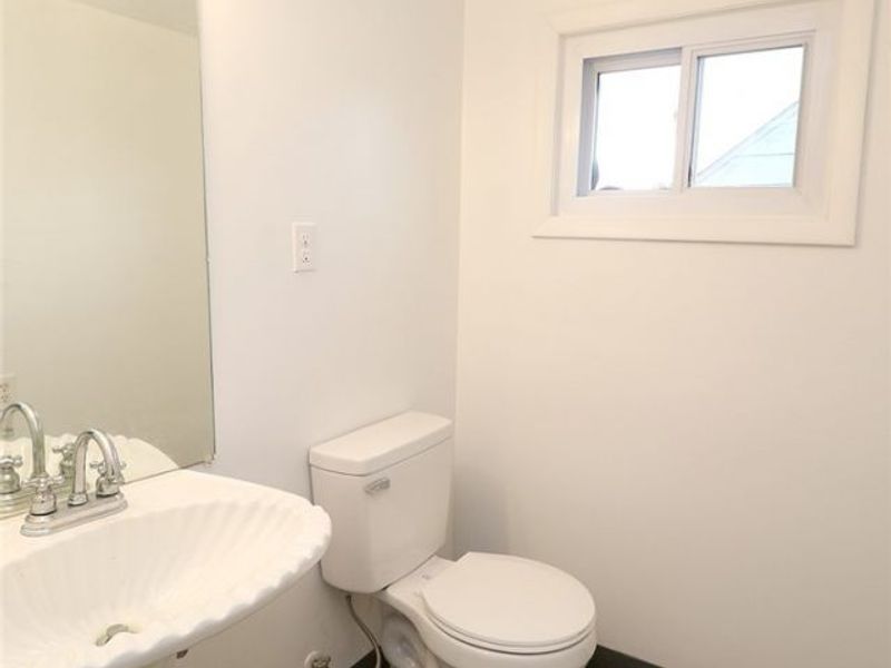 134 El Villa Way, Steubenville, OH 43952 Photo 23