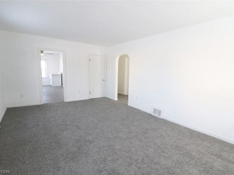 134 El Villa Way, Steubenville, OH 43952 Photo 7