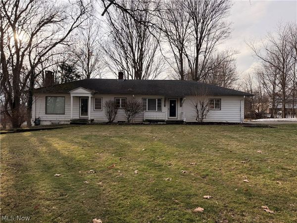 4920 Darrow Road, Stow, OH 44224