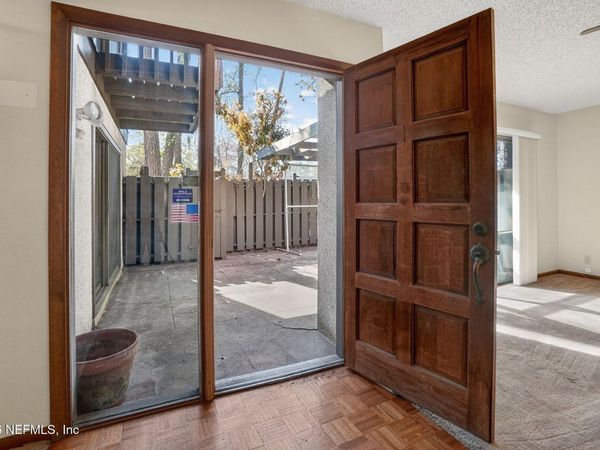 10519 BIGTREE Circle E, Jacksonville, FL 32257