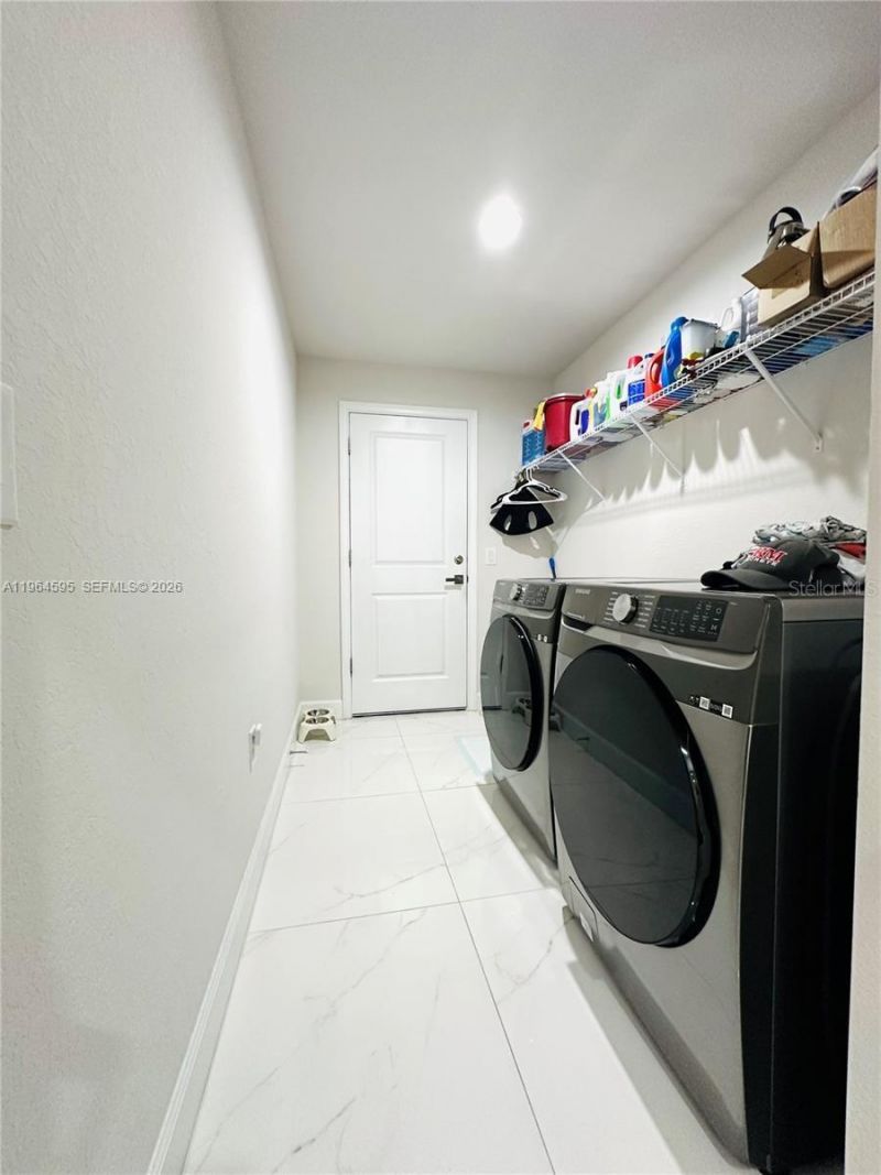 1137 NE 4th Place, Cape Coral, FL 33909 Photo