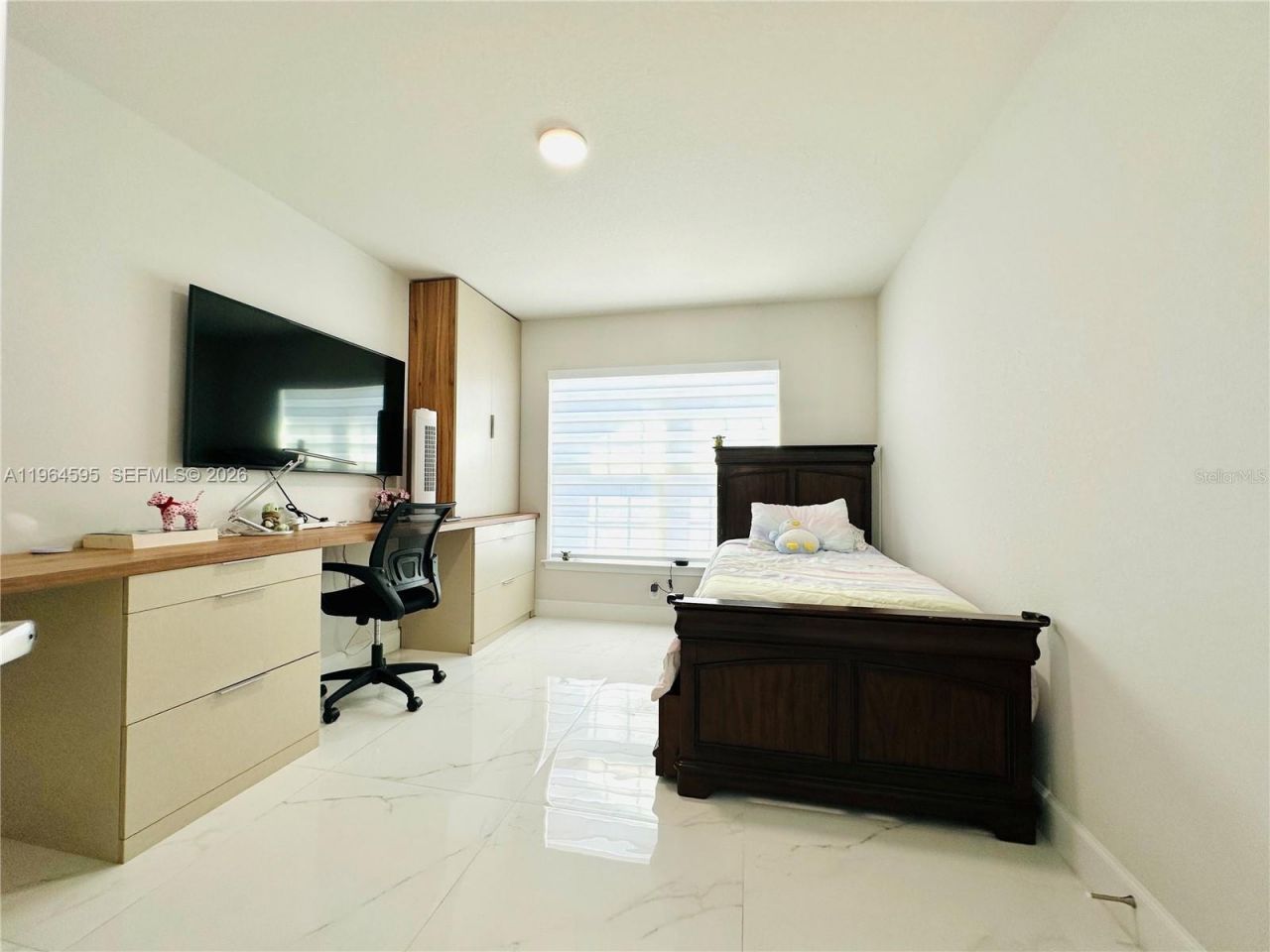 1137 NE 4th Place, Cape Coral, FL 33909 Photo