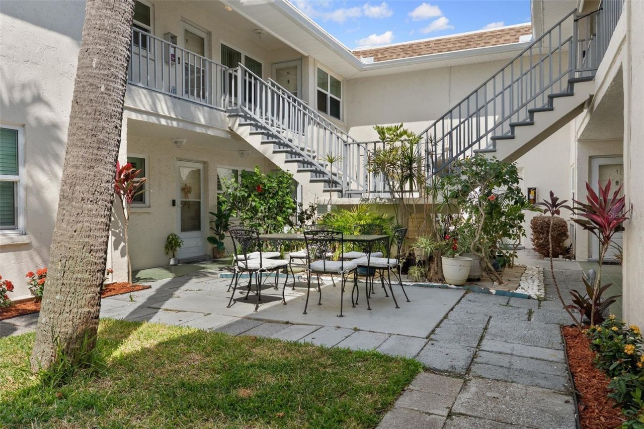 506 71st Ave, Unit 7, Saint Pete Beach, FL 33706 Photo
