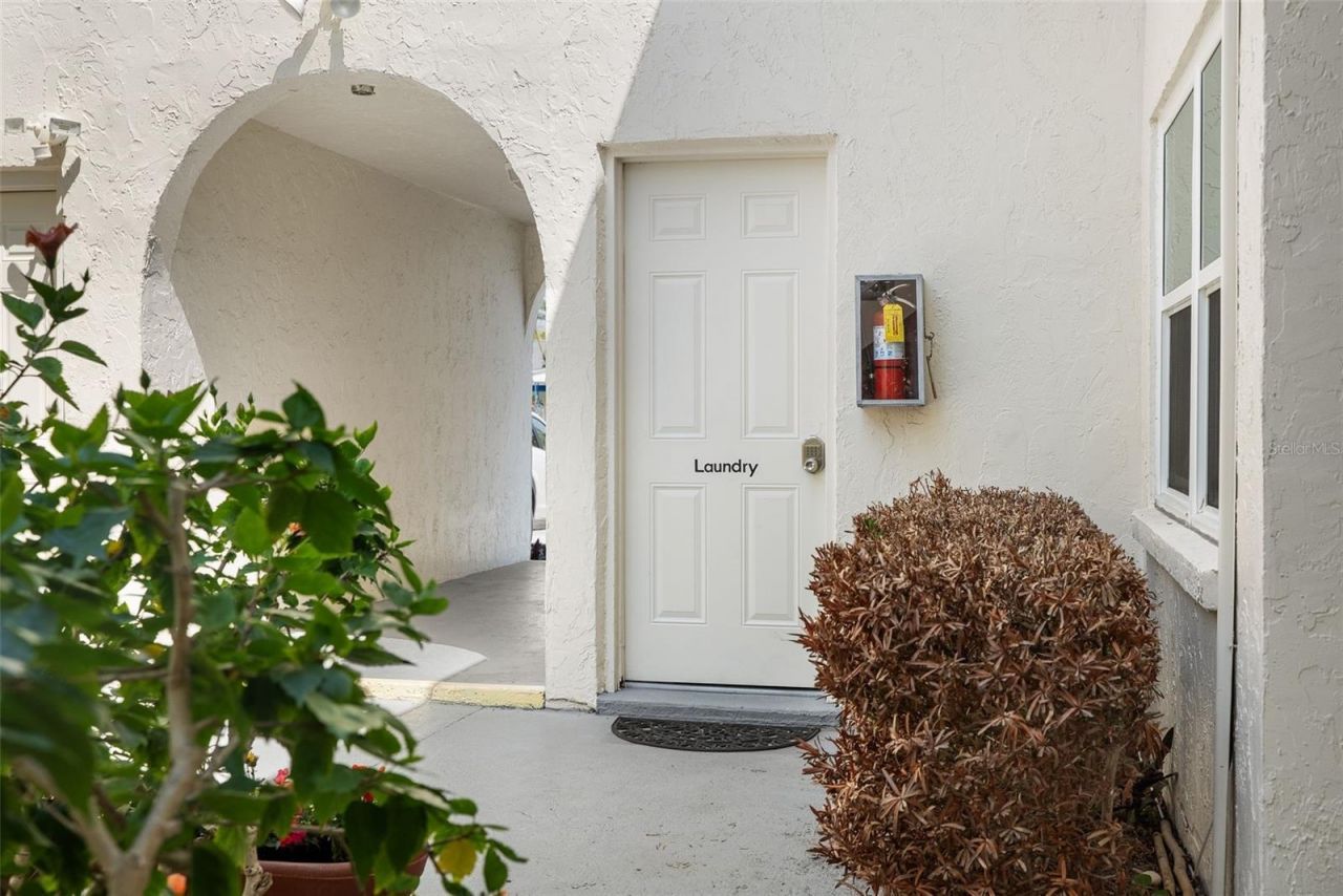 506 71st Ave, Unit 7, Saint Pete Beach, FL 33706 Photo