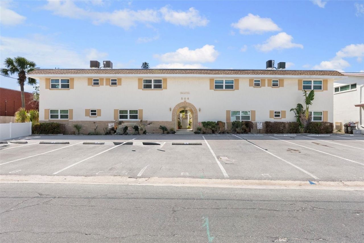 506 71st Ave, Unit 7, Saint Pete Beach, FL 33706 Photo
