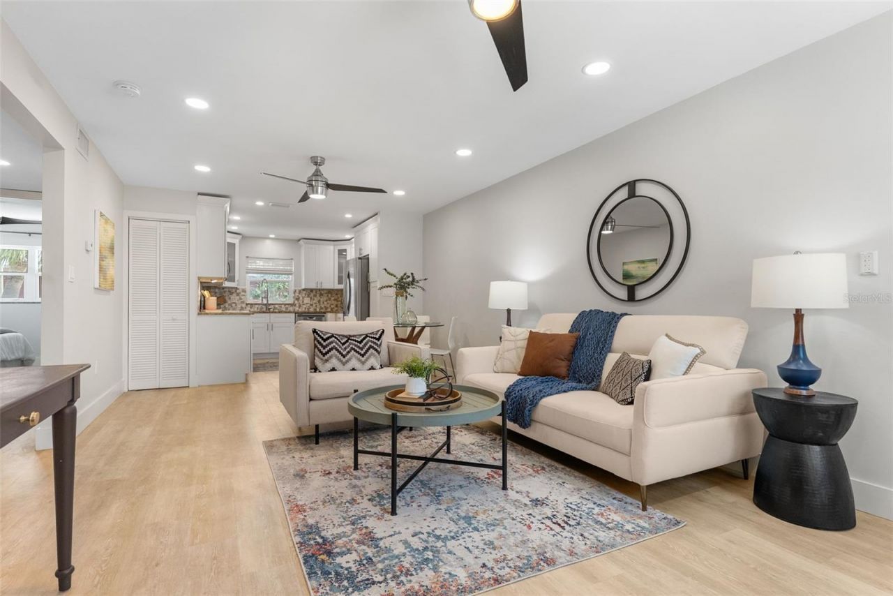 506 71st Ave, Unit 7, Saint Pete Beach, FL 33706 Photo