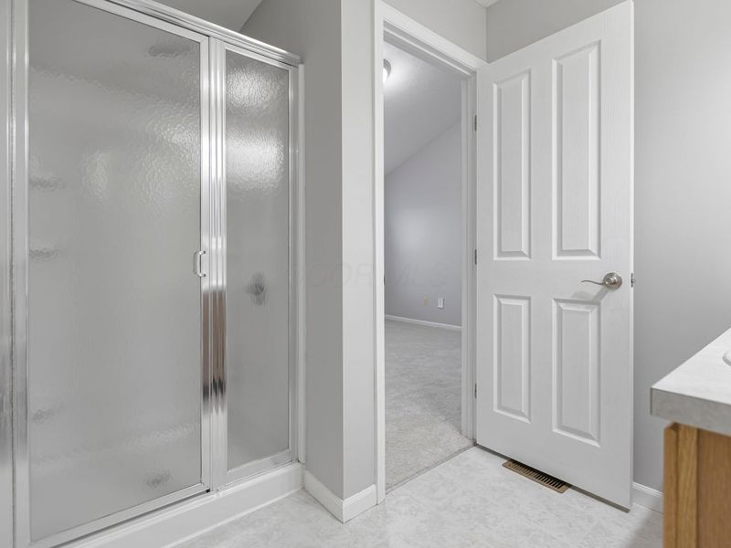 998 Hartford Village Boulevard, Unit 998, Columbus, OH 43228 Photo 18