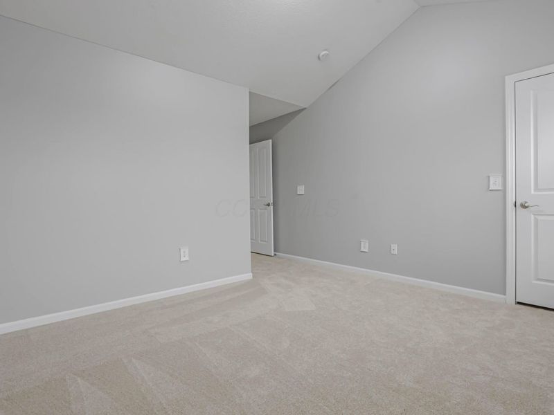 998 Hartford Village Boulevard, Unit 998, Columbus, OH 43228 Photo 22