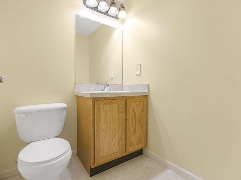 998 Hartford Village Boulevard, Unit 998, Columbus, OH 43228 Photo 27