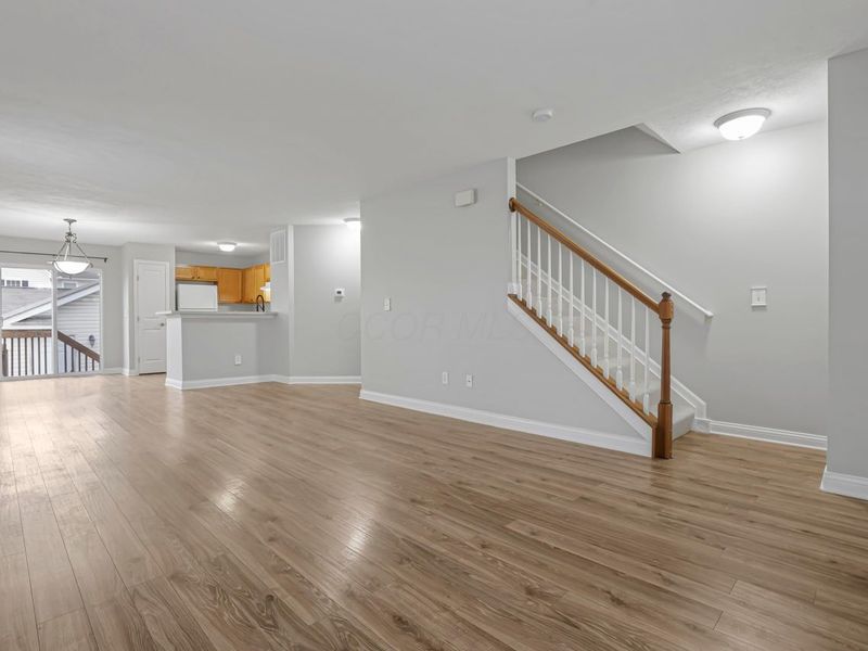 998 Hartford Village Boulevard, Unit 998, Columbus, OH 43228 Photo 6