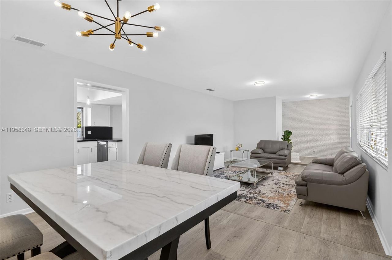 7081 NW 8th Ct, Plantation, FL 33317 Photo