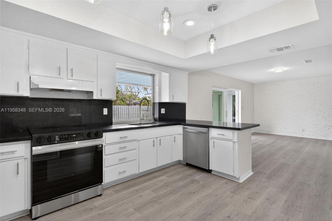 7081 NW 8th Ct, Plantation, FL 33317 Photo