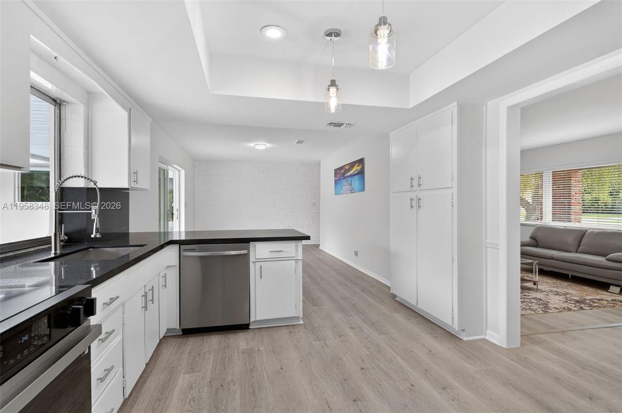 7081 NW 8th Ct, Plantation, FL 33317 Photo