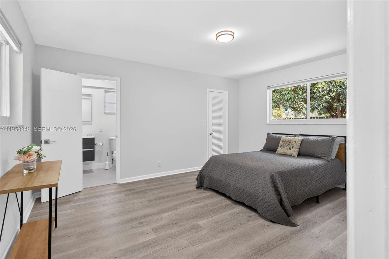 7081 NW 8th Ct, Plantation, FL 33317 Photo