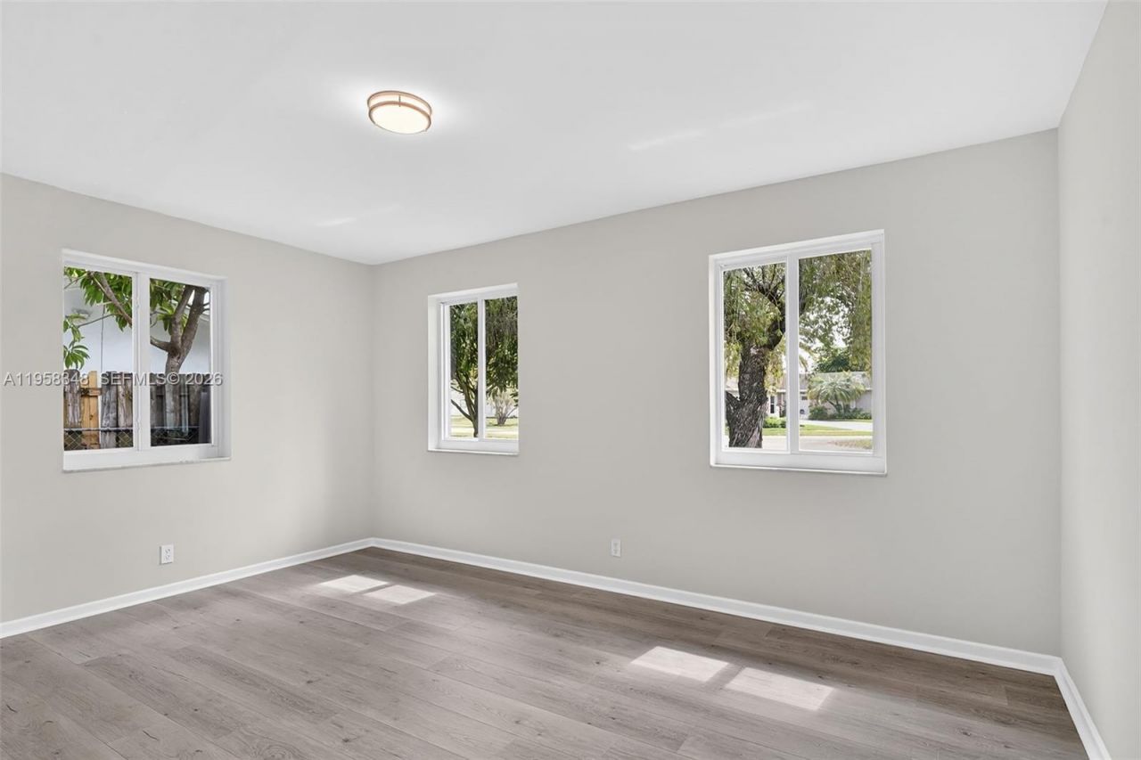 7081 NW 8th Ct, Plantation, FL 33317 Photo