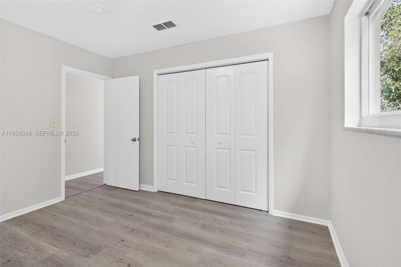 7081 NW 8th Ct, Plantation, FL 33317 Photo