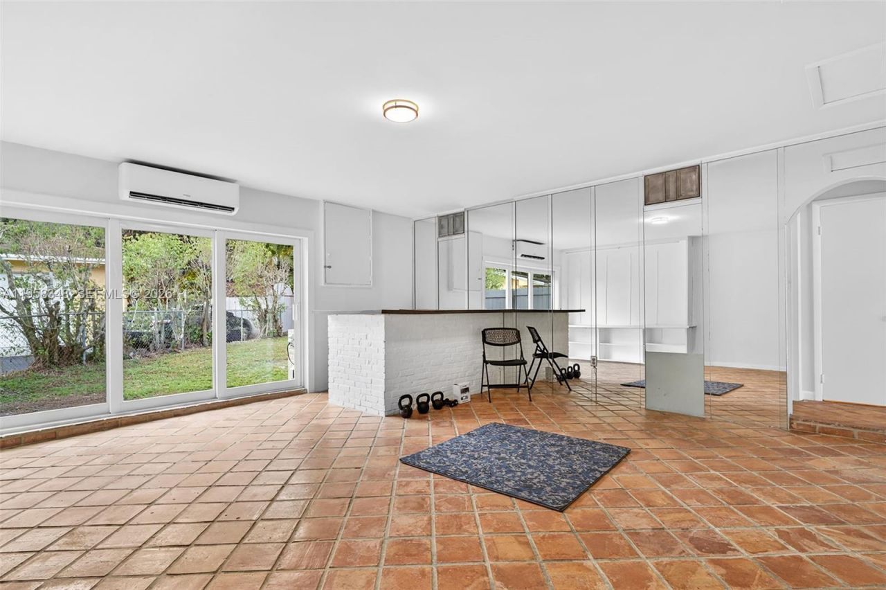 7081 NW 8th Ct, Plantation, FL 33317 Photo