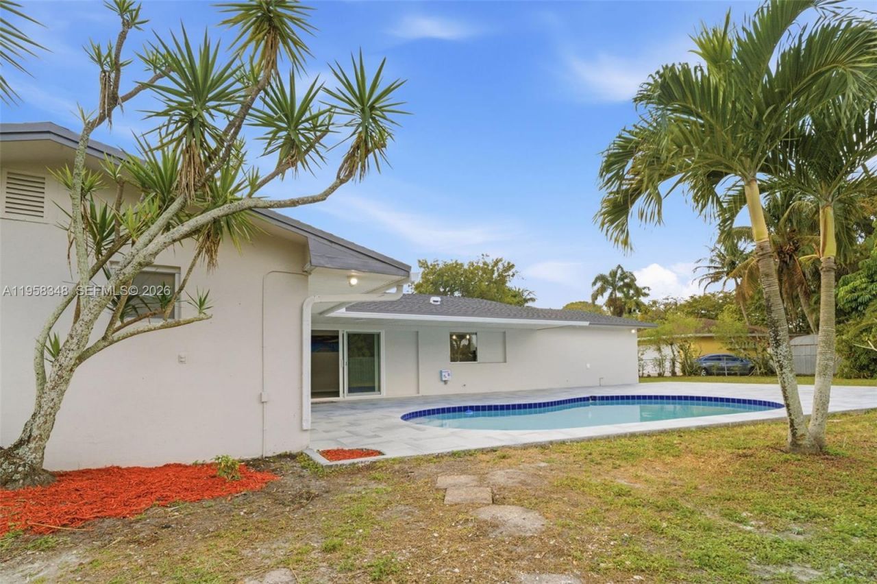 7081 NW 8th Ct, Plantation, FL 33317 Photo