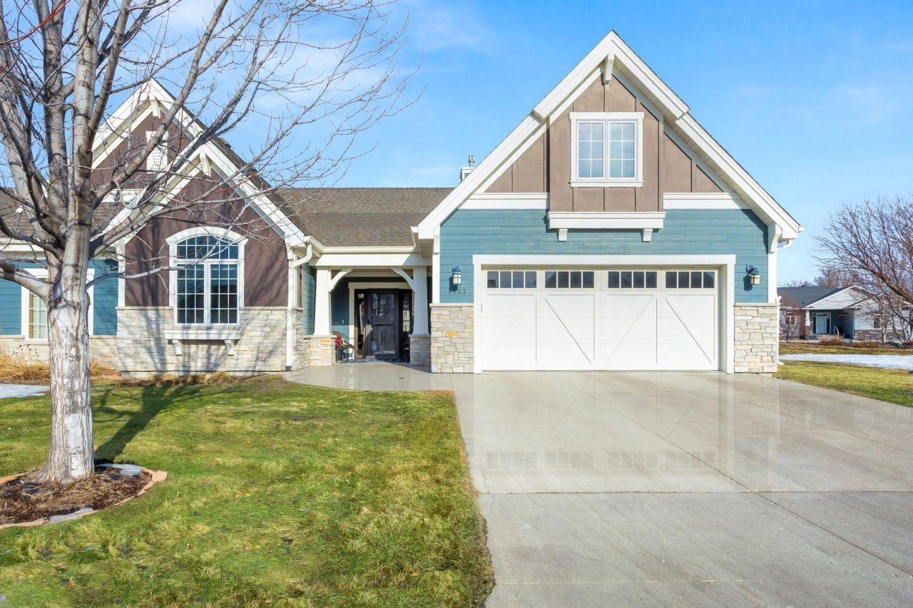 4303 44th Street S, Fargo, ND 58104 Main Photo