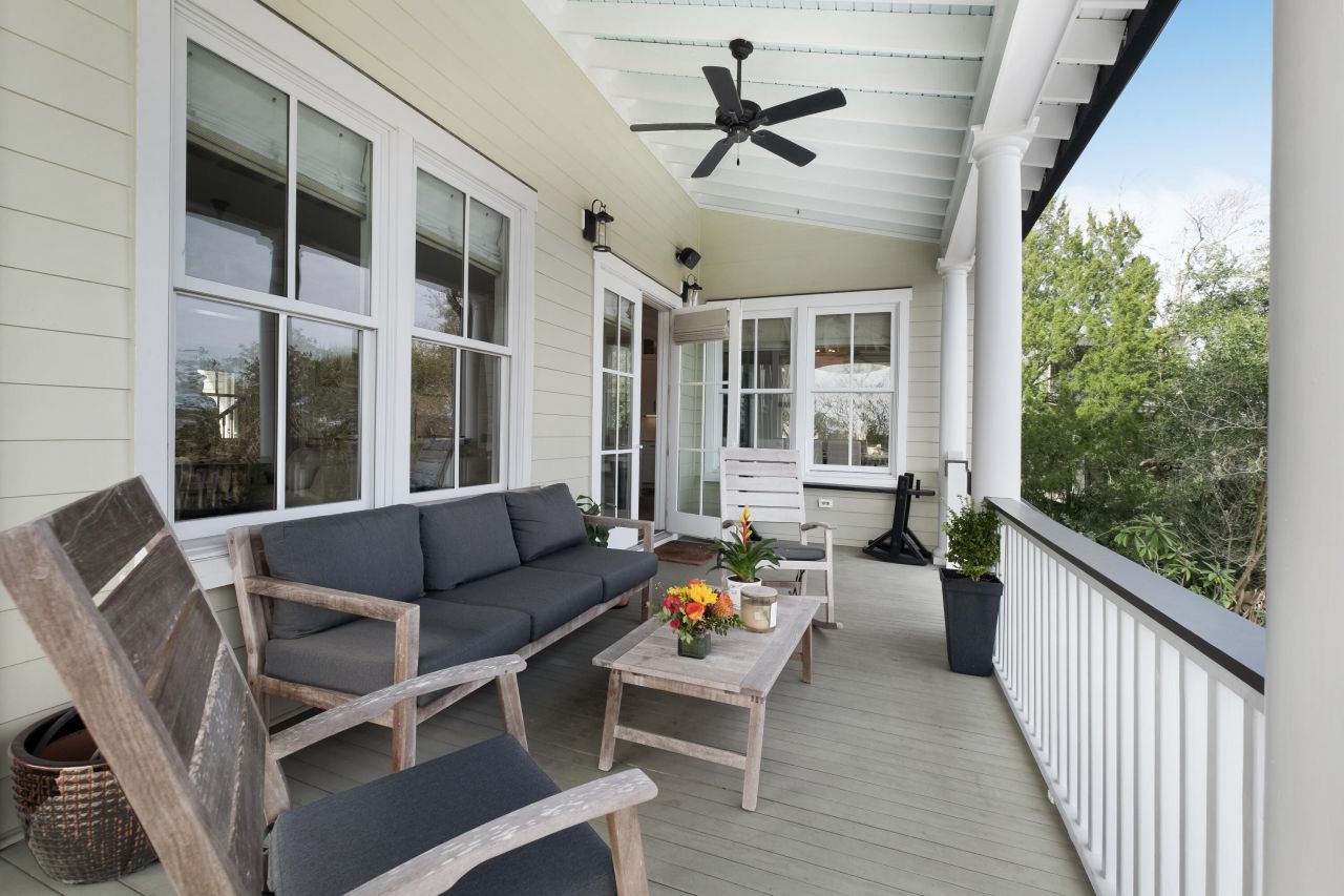 1352 Headquarters Plantation Drive Photo 20