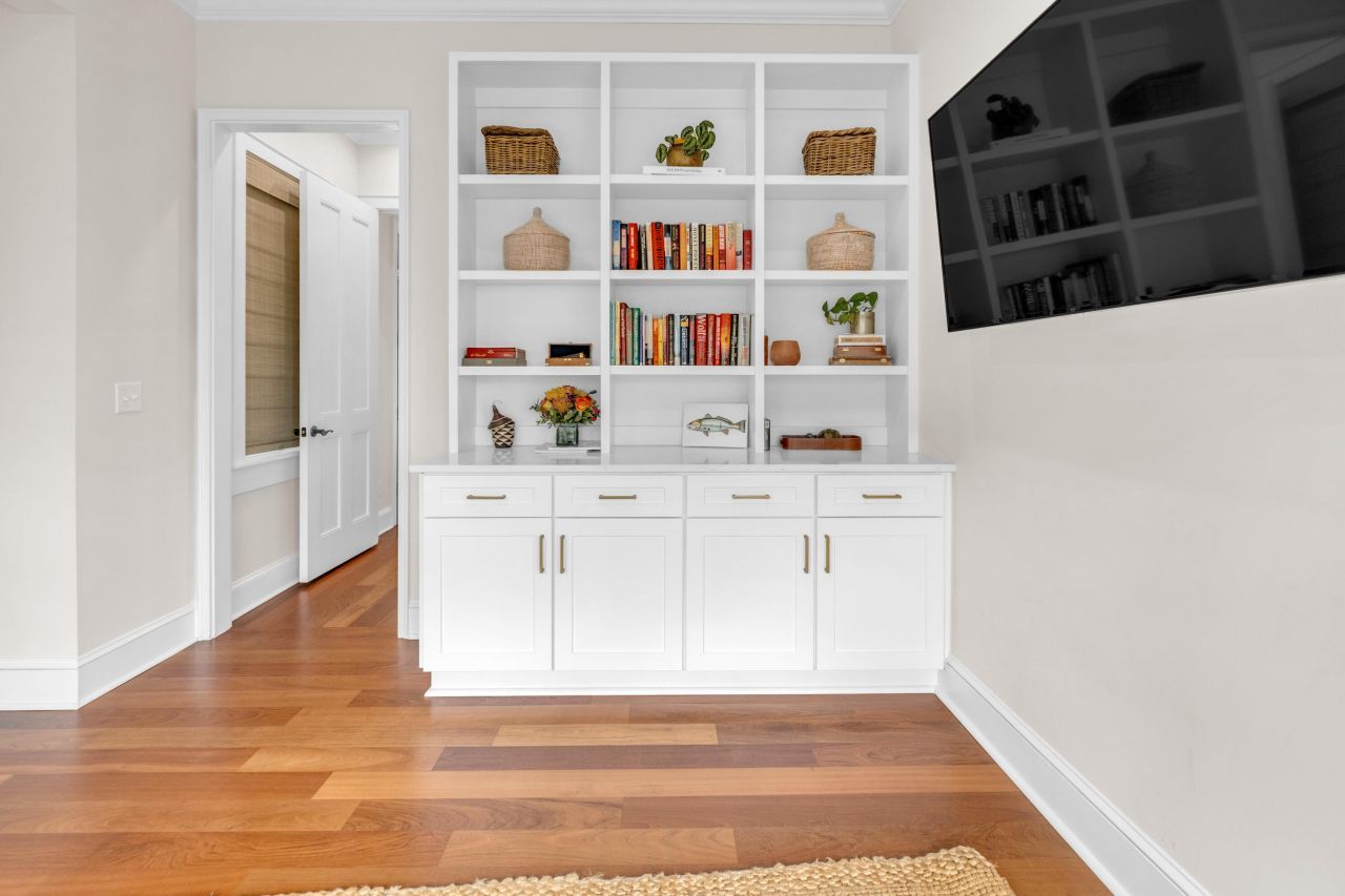 1352 Headquarters Plantation Drive Photo 26