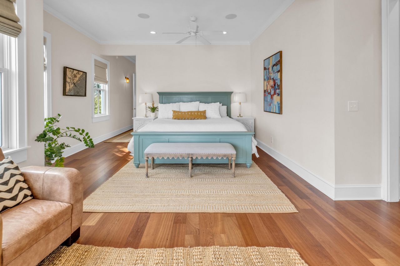 1352 Headquarters Plantation Drive Photo 29