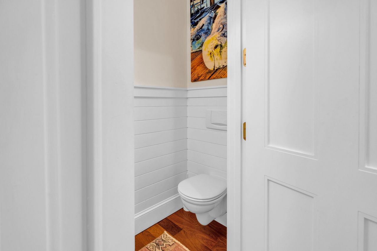 1352 Headquarters Plantation Drive Photo 37