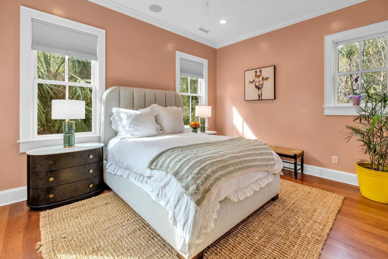 1352 Headquarters Plantation Drive Photo 38