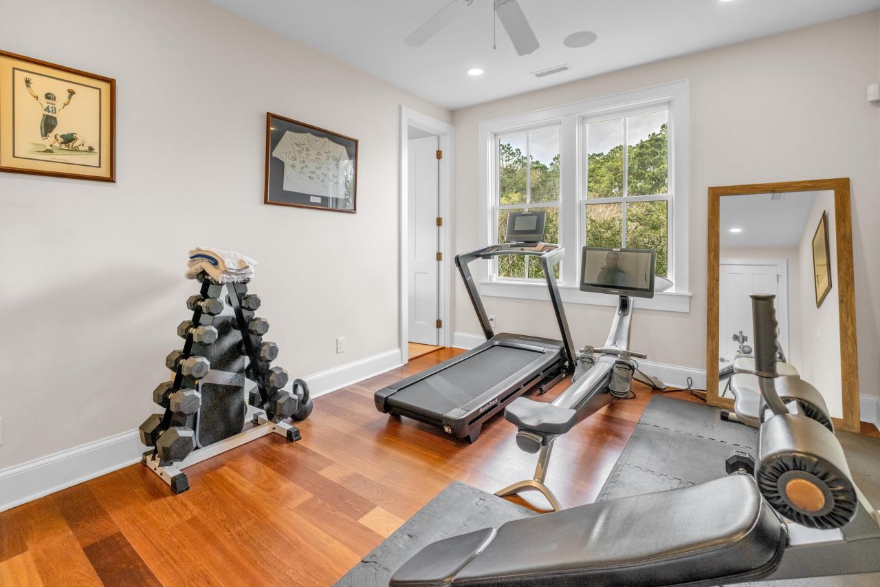 1352 Headquarters Plantation Drive Photo 43