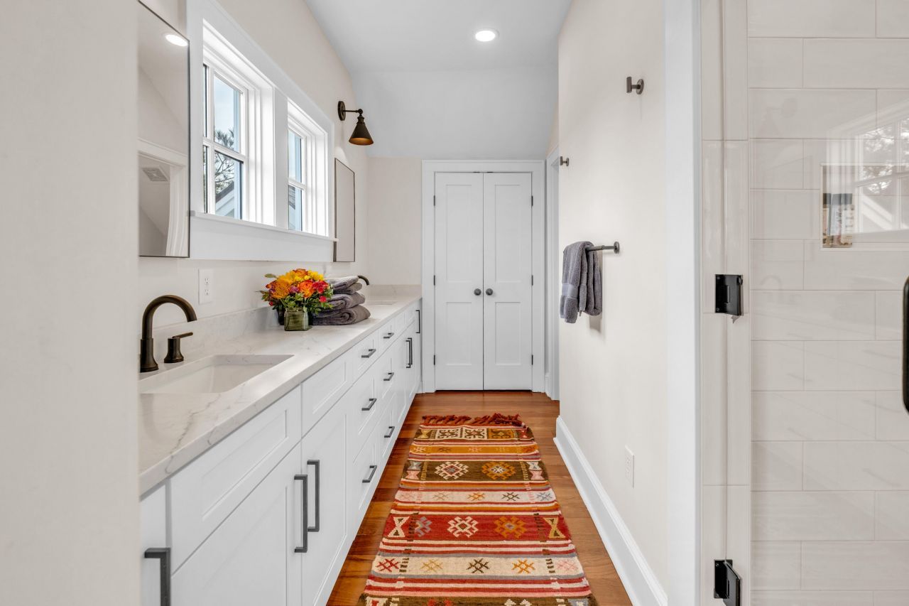 1352 Headquarters Plantation Drive Photo 48